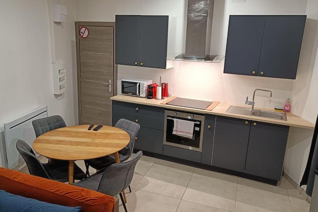 Appartement Confort Equipe Au Coeur De ベジエ エクステリア 写真