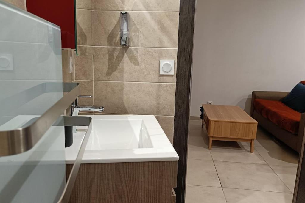 Appartement Confort Equipe Au Coeur De ベジエ エクステリア 写真