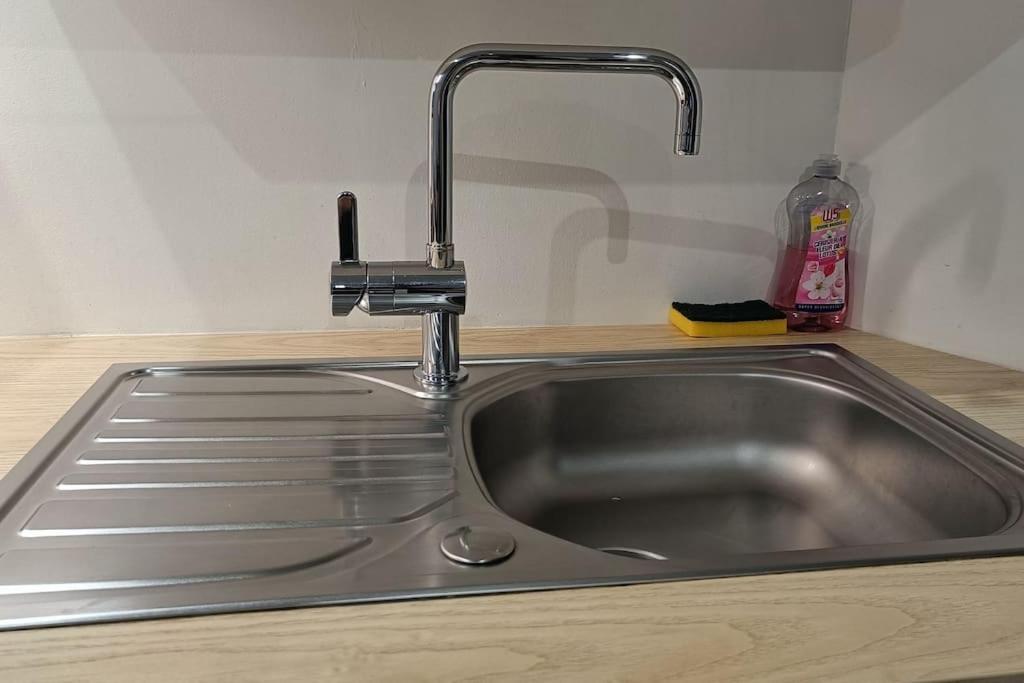 Appartement Confort Equipe Au Coeur De ベジエ エクステリア 写真