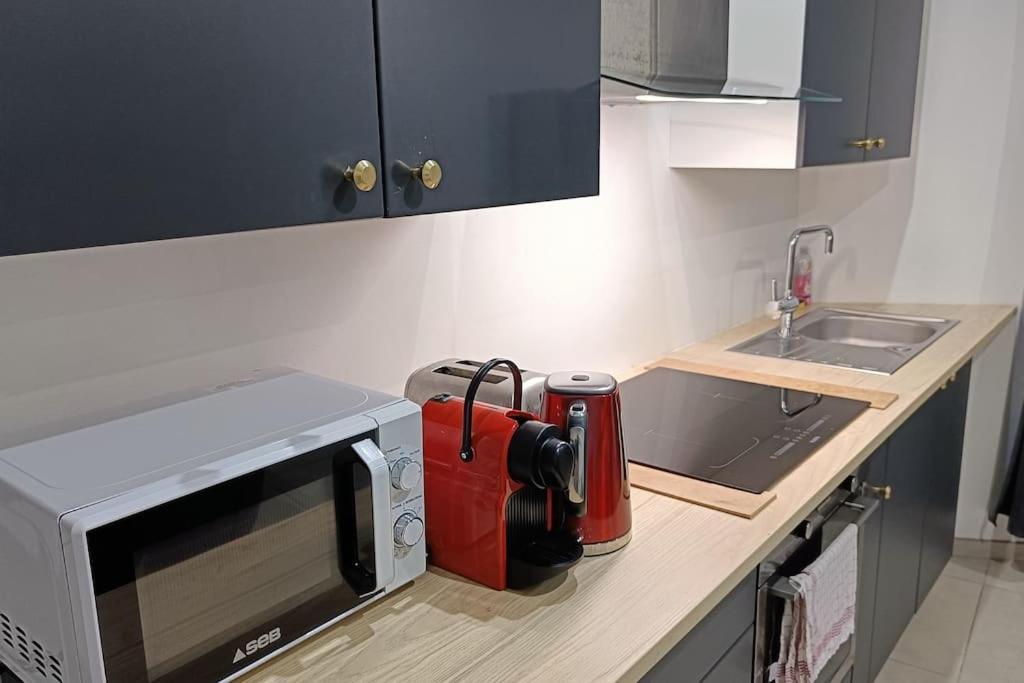 Appartement Confort Equipe Au Coeur De ベジエ エクステリア 写真