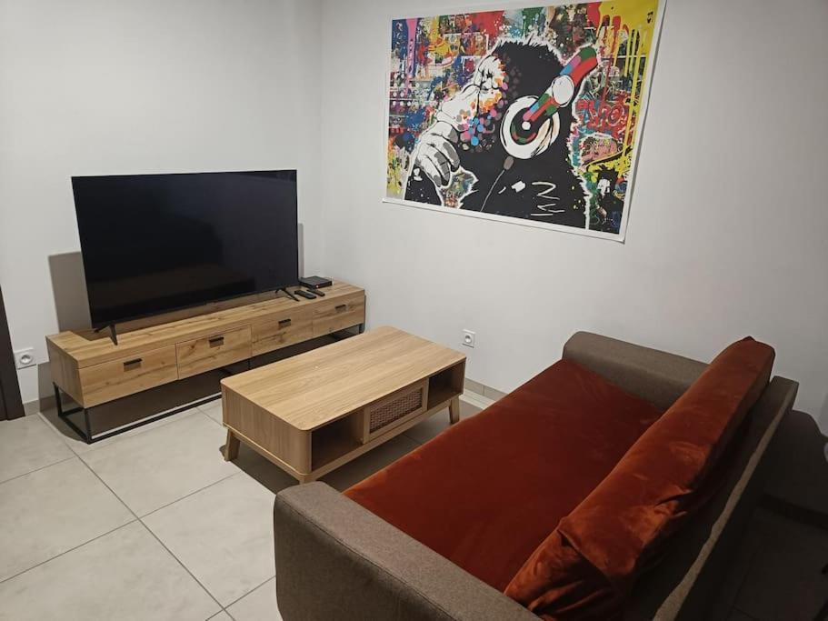 Appartement Confort Equipe Au Coeur De ベジエ エクステリア 写真